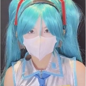 超顶校花极下水美少女《小敏儿》初音未来的服务